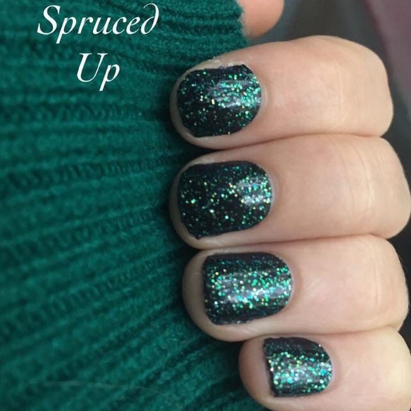 All Spruced Up Nail Polish By Color Street - Picture 1 of 3